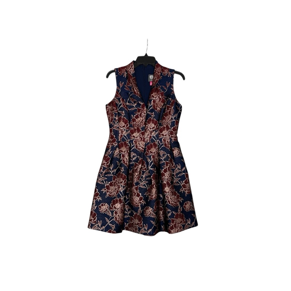 Vince Camuto Navy and Burgundy Floral Jacquard Fit-and-Flare Dress. Sz: 6 - Picture 4 of 9